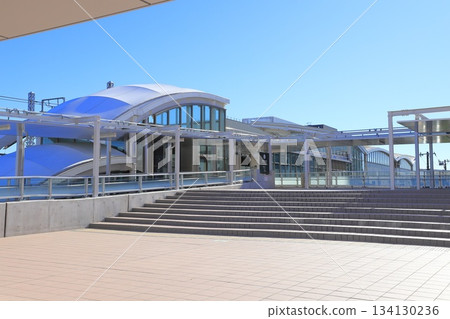 The connecting passage between Kita-Ayase Station on the Chiyoda Line and Torara Terrace The connecting passage between Kita-Ayase Station on the Chiyoda Line and Torara Terrace 134130236