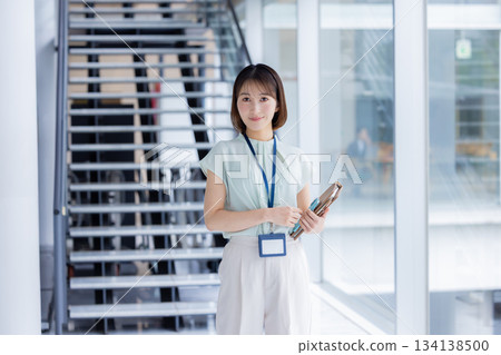 女商人的肖像 女商人的肖像 134138500