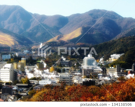 Steam from Kannawa Onsen in Beppu and the autumn mountains Steam from Kannawa Onsen in Beppu and the autumn mountains 134138506