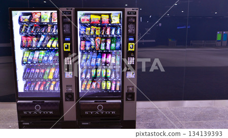 Warsaw, Poland. 28 November 2025. Snack food and beverages vending machine of Warszawa Zachodnia station. Warsaw, Poland. 28 November 2025. Snack food and beverages vending machine of Warszawa Zachodnia station. 134139393