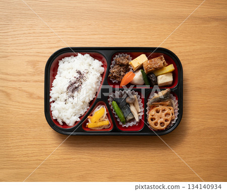 Home-delivered lunch box image 134140934