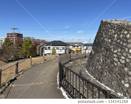 Kottsuyama Park, located along the Aise River in Kitanagoya City, Aichi Prefecture 134141289