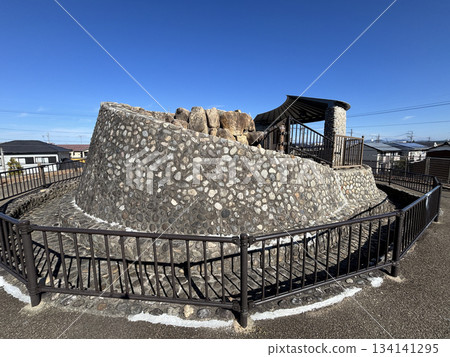 Kottsuyama Park, located along the Aise River in Kitanagoya City, Aichi Prefecture 134141295
