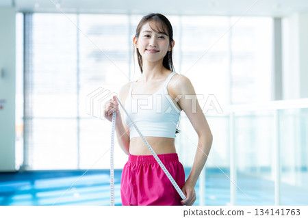 婦女的飲食形象 134141763