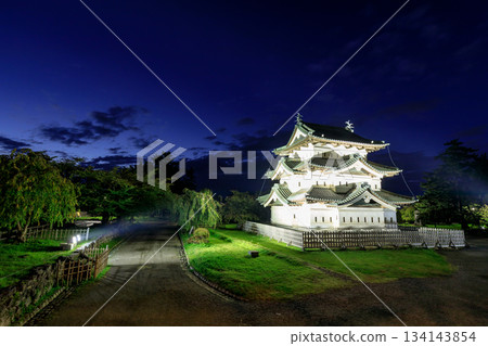Hirosaki Castle illuminated in autumn, Hirosaki City, Aomori Prefecture 134143854