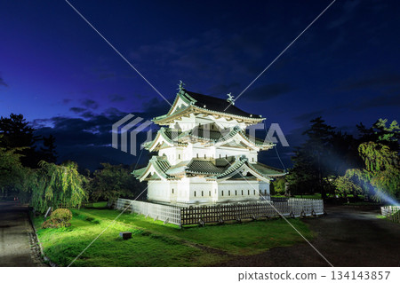 Hirosaki Castle illuminated in autumn, Hirosaki City, Aomori Prefecture 134143857