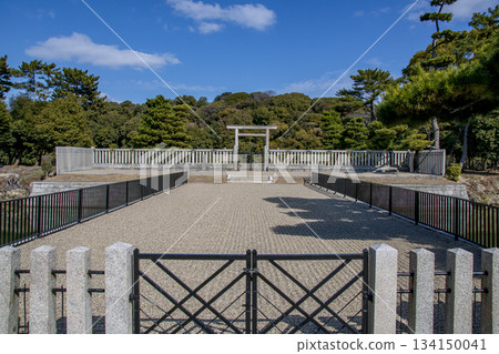 Tomb 134150041