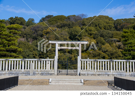 Tomb 134150045