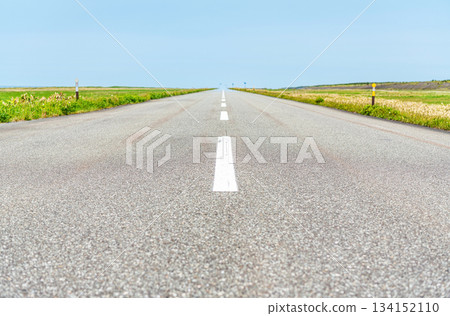 筆直的道路（影像）《前景模糊》 134152110