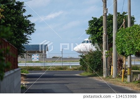 2020年1月7日，事故發生前一天，ATR42-600飛機在喜界島機場附近起飛滑跑（雙碟套裝）第一部分 134153986
