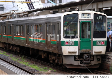 山形線/王本線719系列車停靠山形站（米澤⇔山形） 134158847