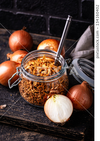 Bowl with chopped fried crispy onions 134160402