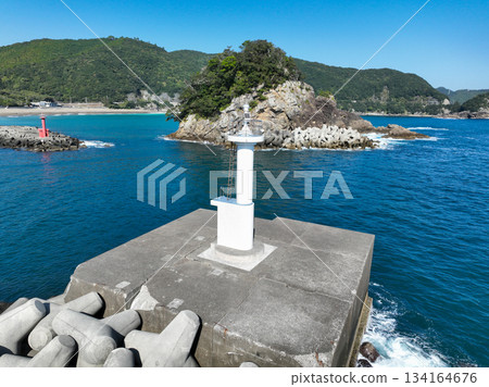 Hiwasa Port Ichimonji Tsutsumi East Lighthouse, Minami Town, Tokushima Prefecture Hiwasa Port Ichimonji Tsutsumi East Lighthouse, Minami Town, Tokushima Prefecture 134164676