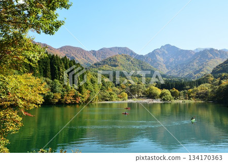 新潟縣南魚沼市湯澤的大源太湖和大源太峽谷 134170363