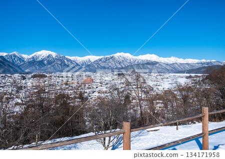 從大町公園眺望北阿爾卑斯山（冬季） 134171958