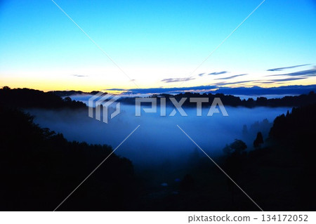 Gamo Rice Terrace的黎明未被發現晨光 134172052