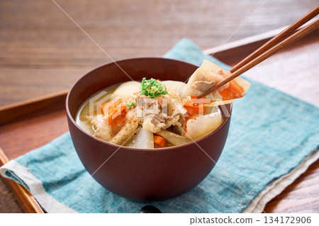 Tonjiru (miso soup with lots of pork and root vegetables) 134172906