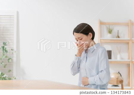 一個健康狀況不佳的女人 一個健康狀況不佳的女人 134173843