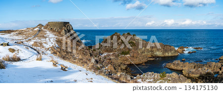 青森縣足重崎展望台和種差海岸的雪景 青森縣足重崎展望台和種差海岸的雪景 134175130