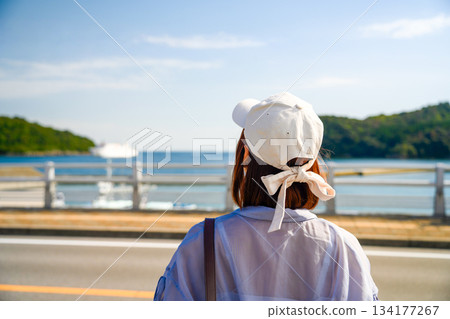 從港口俯瞰大海。 134177267