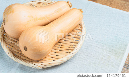 籃子裡的冬南瓜 籃子裡的冬南瓜 134179461