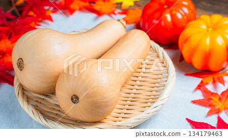 冬南瓜與秋季裝飾品 134179463