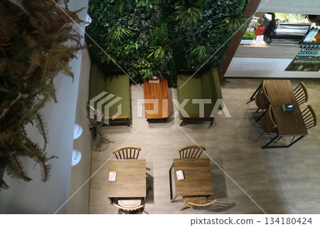 餐廳內部高角度視圖 餐廳內部高角度視圖 134180424