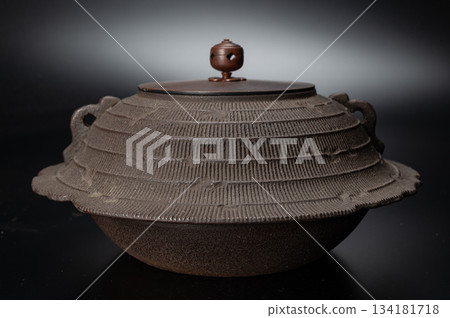 笠形置物壺 | 一款設計精美、堅固耐用的置物壺 134181718