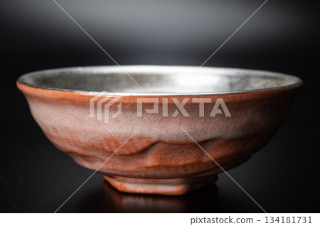 中島茶碗,一對金銀器碗,是速中齋喜愛的(7 件)| 一對紅黑樂燒茶碗。 中島茶碗,一對金銀器碗,是速中齋喜愛的(7 件)| 一對紅黑樂燒茶碗。 134181731