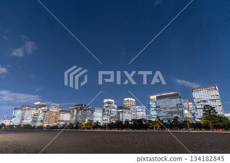 《東京》丸之內商圈夜景 134182845