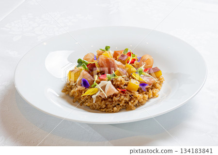 番茄醬炒雞肉起司燴飯 134183841