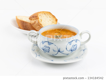 Minestrone soup and baguette Minestrone soup and baguette 134184542