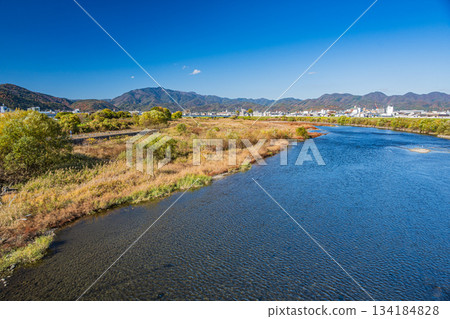 Early winter scenery of the Katsura River, Kyoto City Early winter scenery of the Katsura River, Kyoto City 134184828