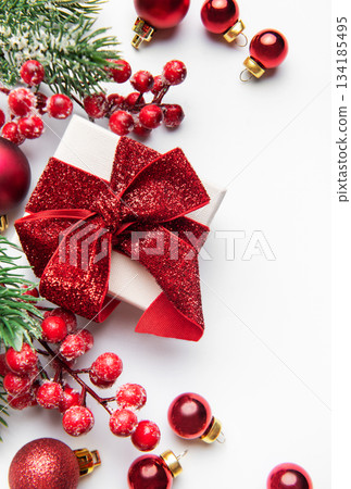 Gift box with christmas decorations and copy space 134185495