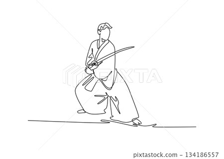 Continuous one line drawing steady samurai in traditional robes holding the katana horizontally across body for defensive or swift cutting movement. Single line draw design vector graphic illustration 134186557