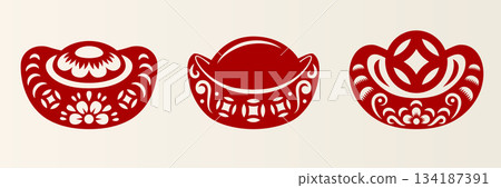 中國農曆新年，一套金元寶藏傳統紙片材料方向片 134187391