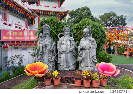 Three Star Gods statues and traditional lanterns at Thean Hou Temple, Kuala Lumpur, Malaysia. 134187714