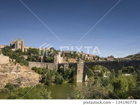 san martin bridge on tagus river in old town toledo spain san martin bridge on tagus river in old town toledo spain 134190778