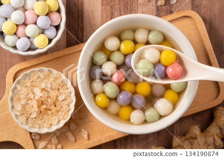 湯圓 冬至 多彩 五彩 五行 Colorful tangyuan タンユエン もち団子 湯圓 冬至 多彩 五彩 五行 Colorful tangyuan タンユエン もち団子 134190874