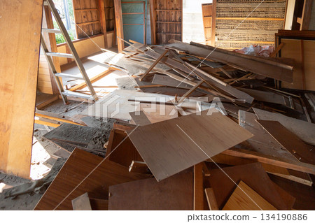 拆除現場的老房子 134190886