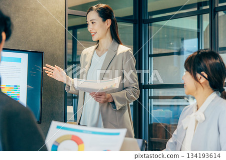 business people having a meeting business people having a meeting 134193614