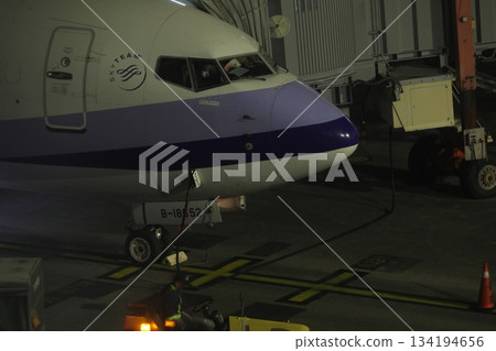 一架飛機 134194656