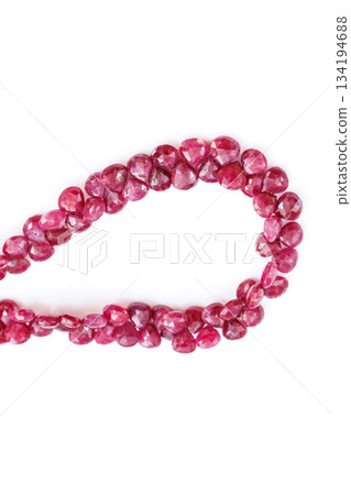 天然紅寶石水滴形切割珠子/深紅色天然寶石材料 134194688