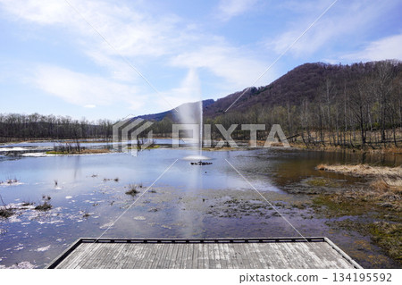 Seven-colored fountain at Owl Pond (Chubetsu Dam) 134195592