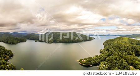 Beautiful landscape scenes at lake jocassee south carolina Beautiful landscape scenes at lake jocassee south carolina 134198180