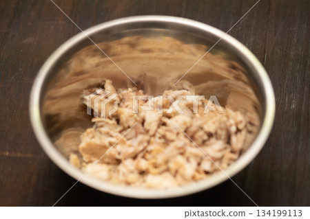 Boiled fish white meat, shredded Boiled fish white meat, shredded 134199113