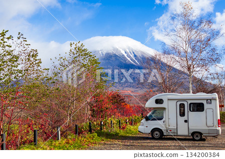 Mt. Yotei and camper van in autumn Mt. Yotei and camper van in autumn 134200384
