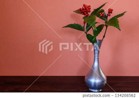 花瓶裡裝著成千上萬的水果 花瓶裡裝著成千上萬的水果 134208562