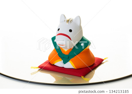 馬年生肖擺件 134213185