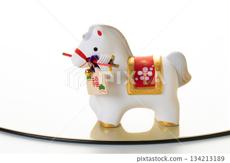 馬年生肖擺件 134213189